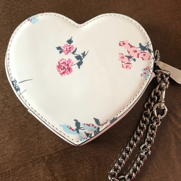 Coach Patent Heart Shape Floral Print Coin Case - Picture 3 of 5